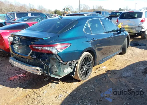 2021 Toyota Camry Xse z USA, uszkodzony, nr VIN 4T1K31AK0MU029367